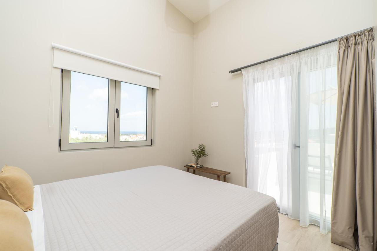 Oliveto Tavronitis (Crete)