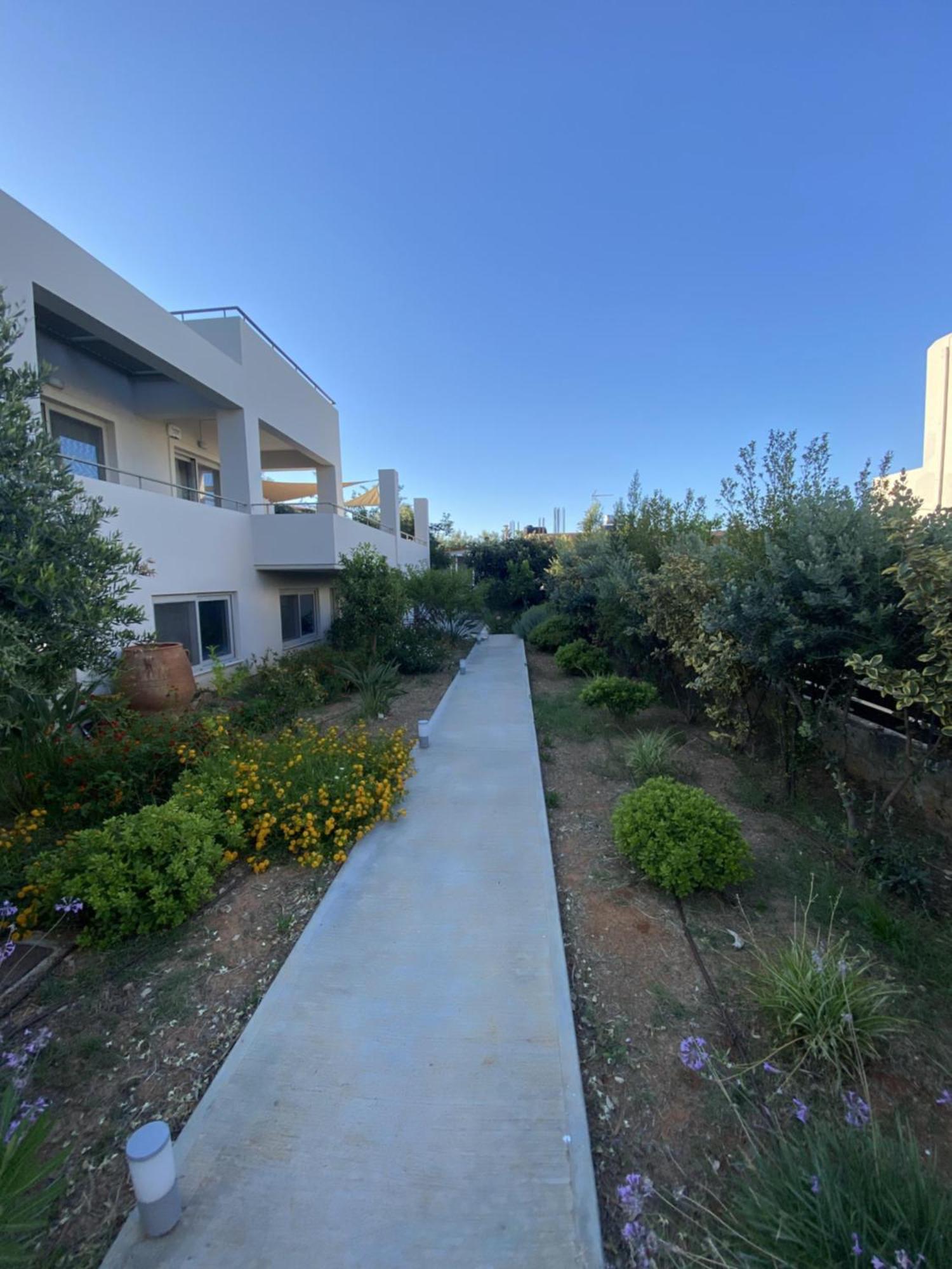 Oliveto Villa *